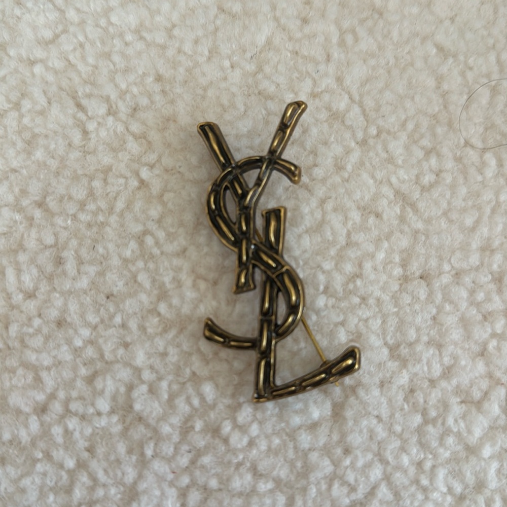 Yves saint Laurent brooch